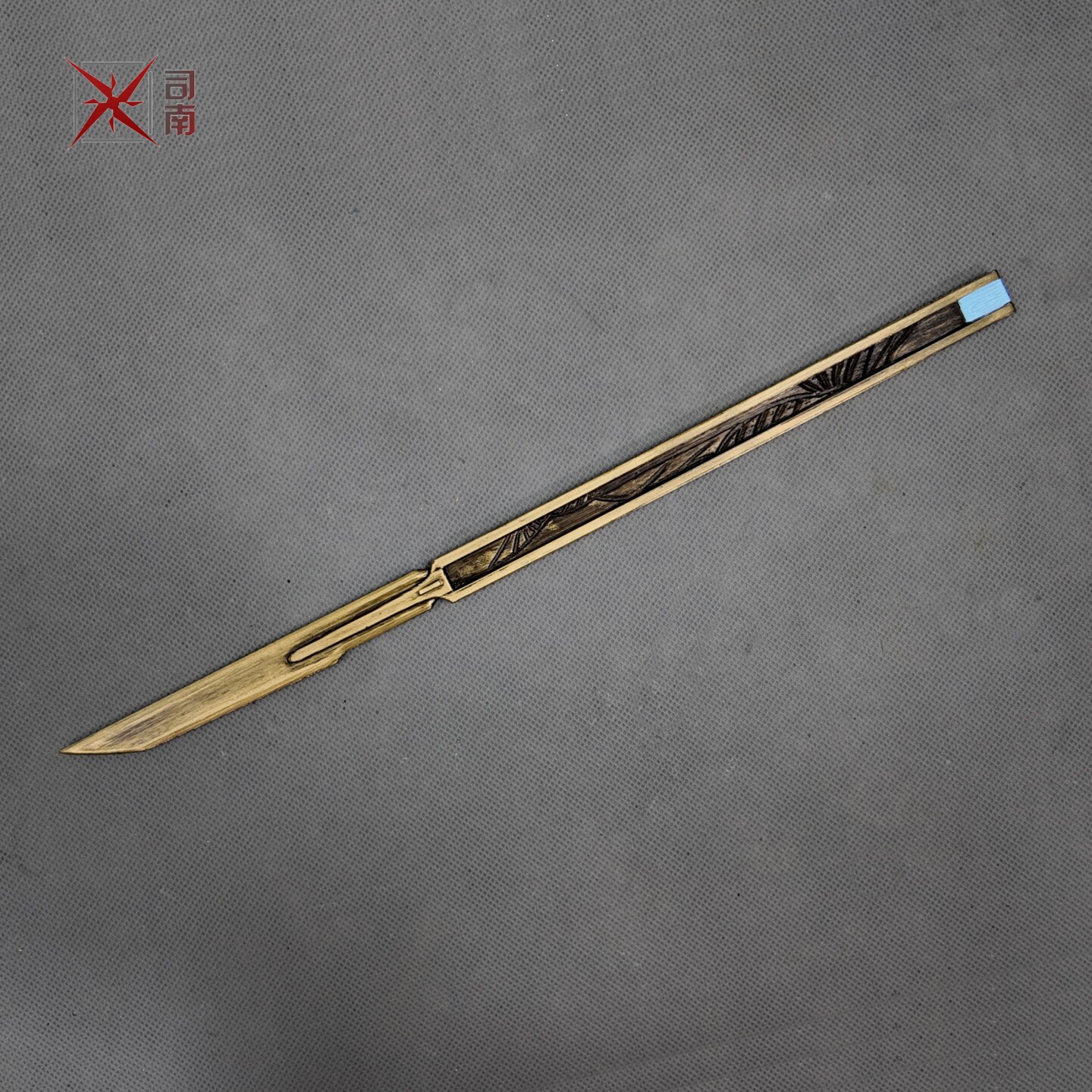 Anime Cosplay Costumes - Wuthering Waves LUUK HCRSSCN Cosplay Prop